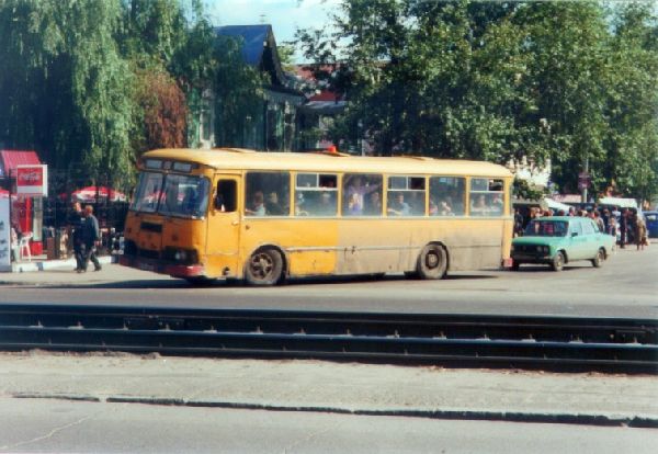 Barnaul - schrottreifer Bus